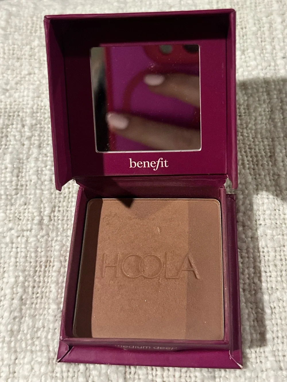 Benefit- HOOLA Medium Deep Bronzer